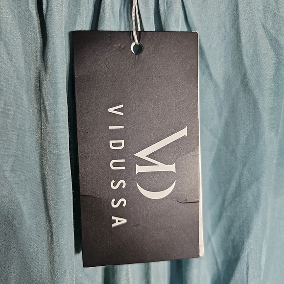 Vidussa Maxi Dress w/ Pockets, Sage Green, V-Neck, Short Sleeves NWT SZ 2X - Picture 7 of 13